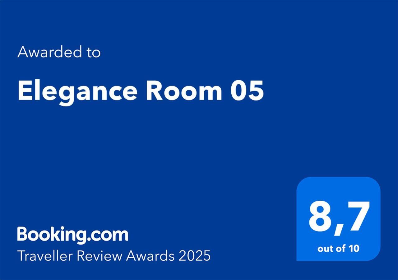 Elegance Room 05 Бари Екстериор снимка